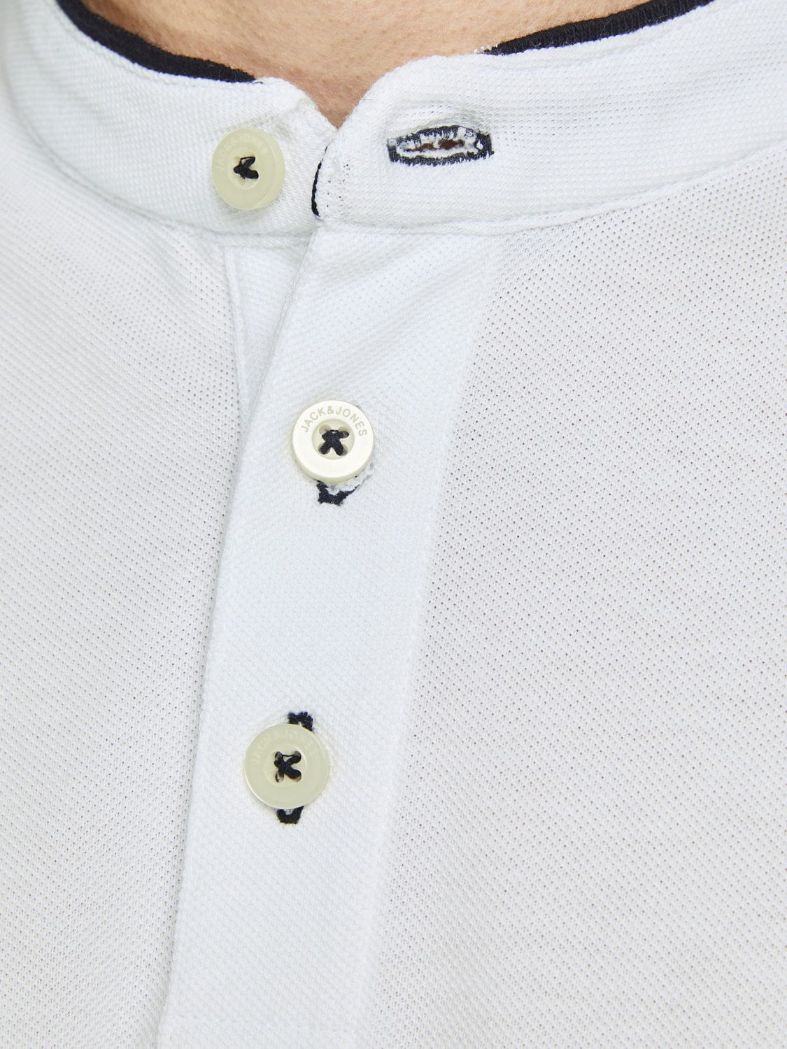 Polo básico de cuello mao blanco JJEPAULOS MAO POLO SS NOOS